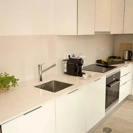 Tear Center Apartment
